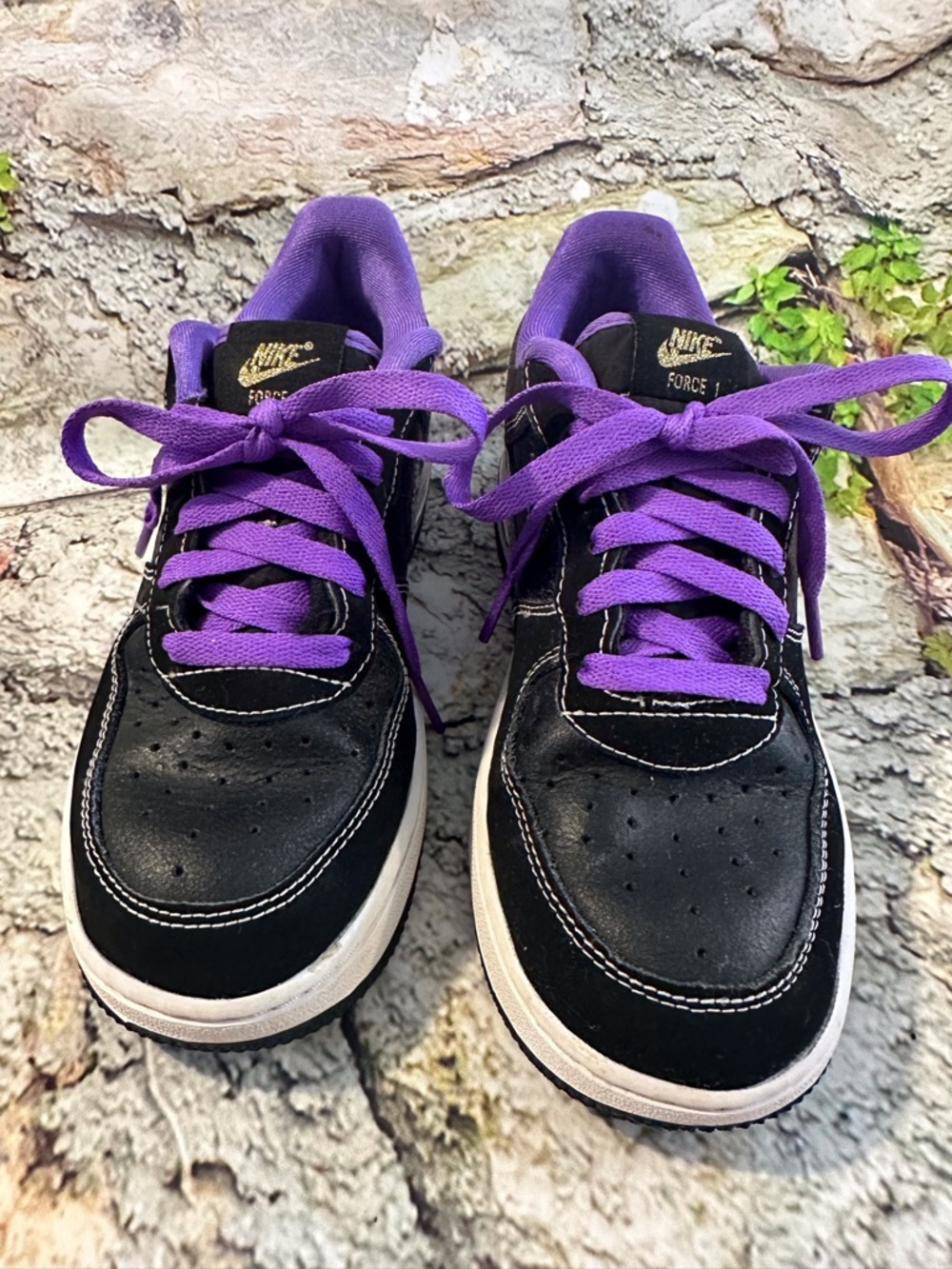 Nike force 1  SZ 3Y Black and purple  sparkly, purple, shoe strings, tennis shoe